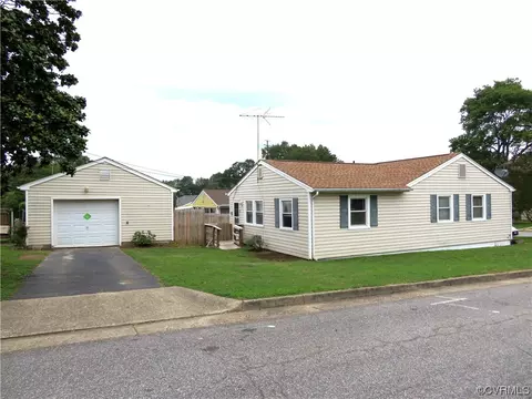 606 Stonewall Ave, Hopewell, VA 23860