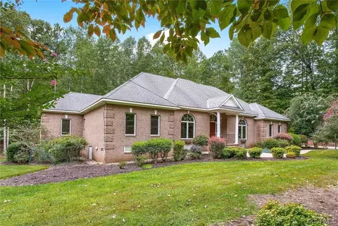 2741 Maple Grove Ln, Powhatan, VA 23139