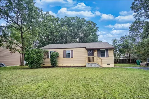 2307 Crosscreek Rd, Fairfield, VA 23223