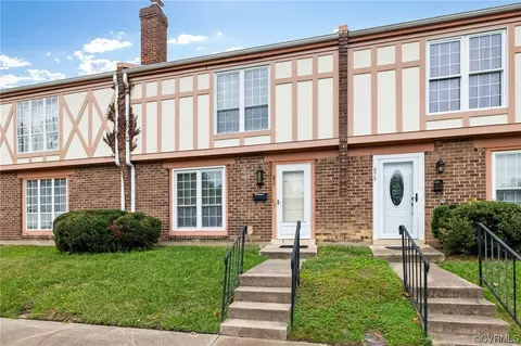 877 Pleasant St, Henrico, VA 23075