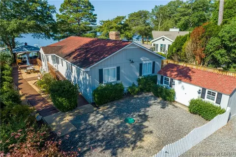 316 Shore Dr, Hartfield, VA 23071