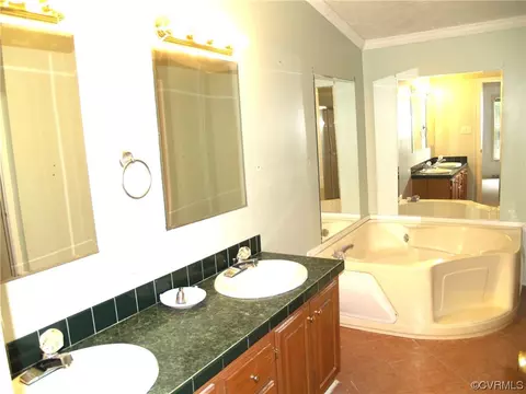 13600 Hidden Dr, Lanexa, VA 23089 photo 14