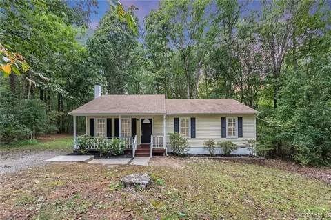 10200 Edgecliff Ln, Chesterfield, VA 23832