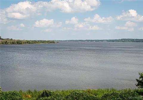 405 Ramsey Ave, Hopewell, VA 23860