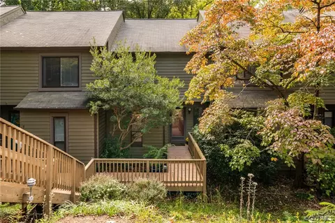 9623 Groundhog Dr, North Chesterfield, VA 23235