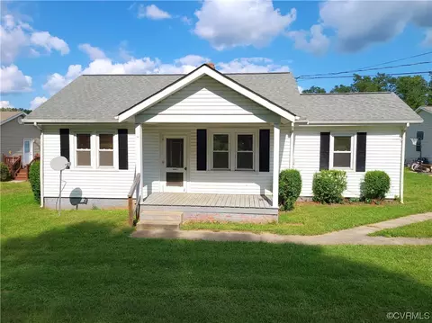 914 Longwood Ave, Farmville, VA 23901