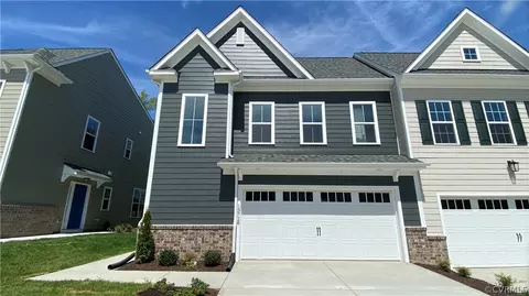 13728 Randolph Pond Ln, Midlothian, VA 23114
