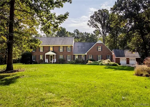 10466 Sullivan Dr, Mechanicsville, VA 23116