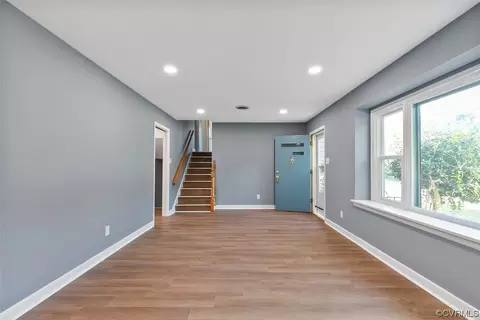 8549 Sutherland Rd, Richmond, VA 23236 photo 5