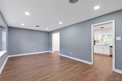 8549 Sutherland Rd, Richmond, VA 23236 photo 8
