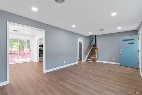 8549 Sutherland Rd, Richmond, VA 23236 photo 9