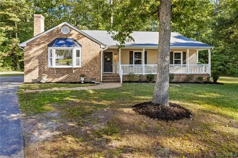 2001 Apple Orchard Ct, North Chesterfield, VA 23235