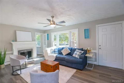 3214 Manorcrest Rd, Richmond, VA 23234 photo 2