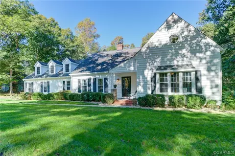 5630 Turkey Oak Rd, North Chesterfield, VA 23237