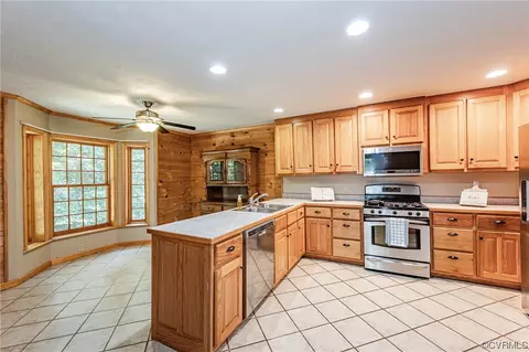 1786 Lightning Ridge Rd, Lanexa, VA 23089 photo 12