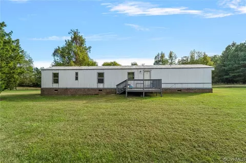 886 Mechanic Dr, Dolphin, VA 23843