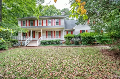 5710 Maple Brook Dr, Midlothian, VA 23112
