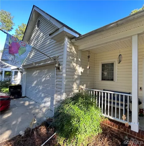 10033 Scotts Ridge Ct, Glen Allen, VA 23059