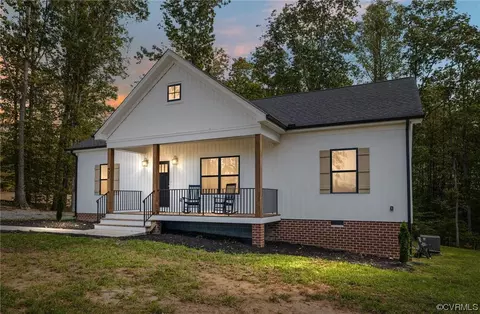 922 Kennon Rd, Mineral, VA 23117