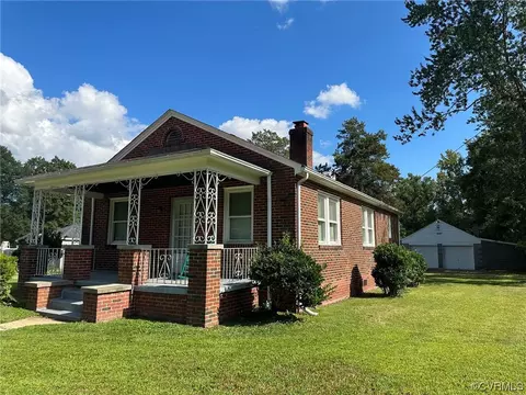 4313 River Rd, South Chesterfield, VA 23803