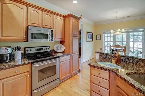 236 Eubank Landing Rd, Topping, VA 23169 photo 8
