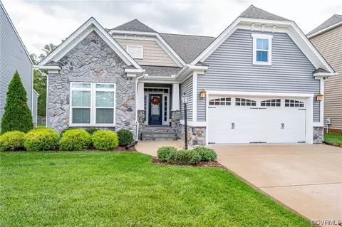 10829 Providence Woods Ln, Ashland, VA 23005