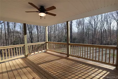 Exterior - 9225 E Patrick Henry Rd, Ashland, VA 23005 photo 3 of 9