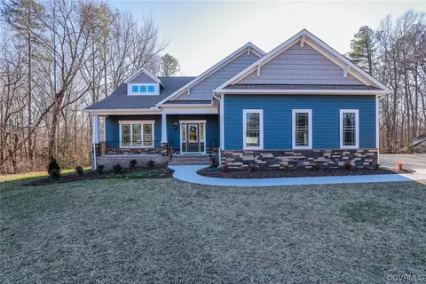 9225 E Patrick Henry Rd, Ashland, VA 23005