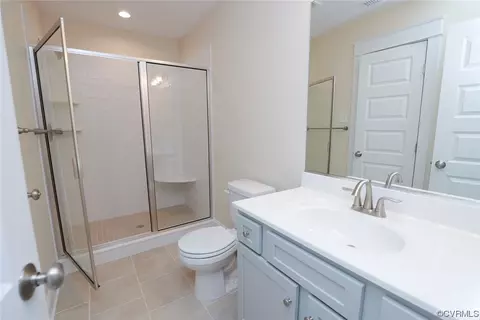 Bath - 9225 E Patrick Henry Rd, Ashland, VA 23005 photo 3 of 8