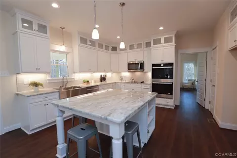 Kitchen - 9225 E Patrick Henry Rd, Ashland, VA 23005 photo 3 of 7
