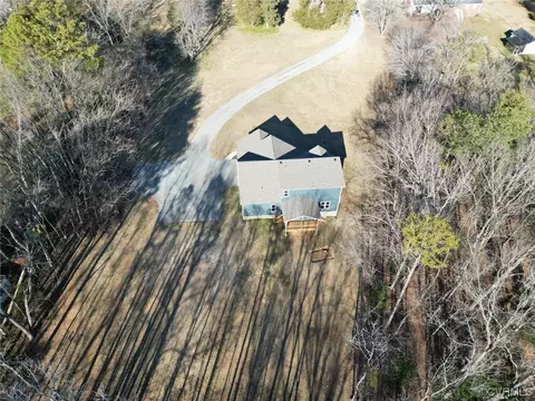 View/Area - 9225 E Patrick Henry Rd, Ashland, VA 23005 photo 2 of 3