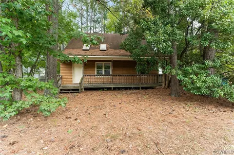6619 W Denny Ct, Chesterfield, VA 23832