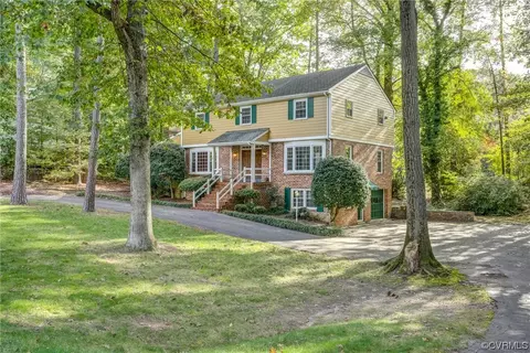 305 Berwickshire Dr, Henrico, VA 23229