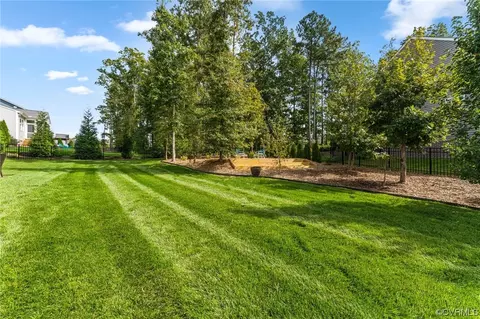 8801 Lavenham Loop, Midlothian, VA 23112 photo 9