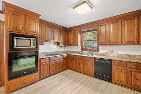2360 Castle Hill Rd, Midlothian, VA 23113 photo 21