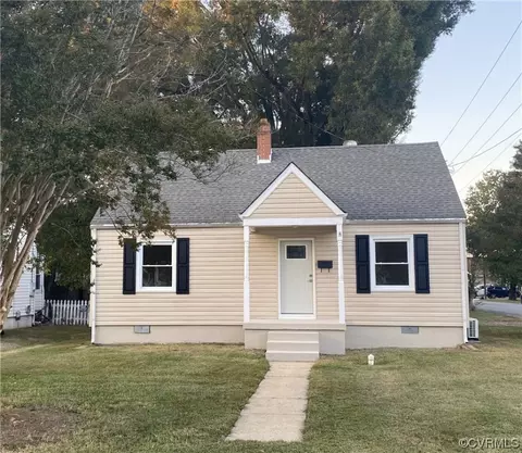 300 Plumtree Ave, Colonial Heights, VA 23834
