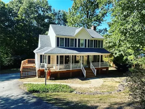 7720 Secretariat Ct, Midlothian, VA 23112