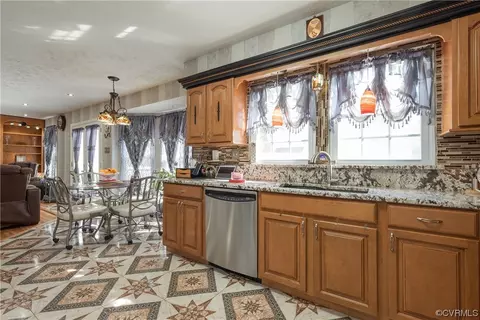 4109 Paces Ferry Rd, Chester, VA 23831 photo 16