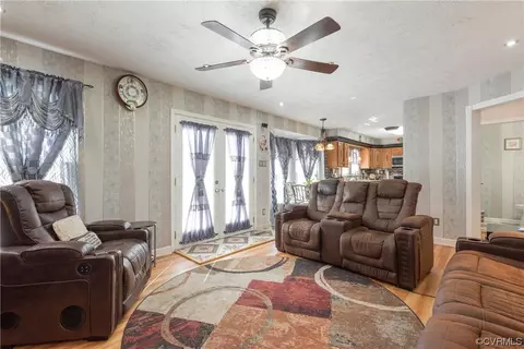 4109 Paces Ferry Rd, Chester, VA 23831 photo 11