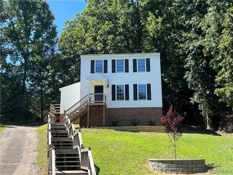 1602 White Cedar Ln, North Chesterfield, VA 23235