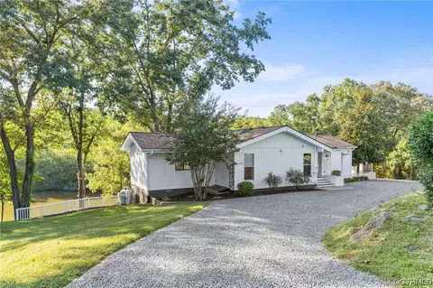 89 Hilltop Rd, Louisa, VA 23093