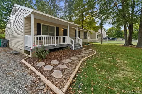 125 Courtside Dr, Ashland, VA 23005