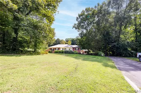 6301 Shadybrook Ln, Richmond, VA 23224