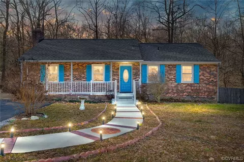 2422 Liverman Dr, Hopewell, VA 23860