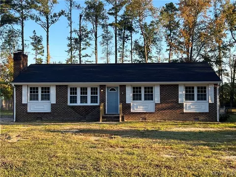 2008 Clary Rd, Petersburg, VA 23805