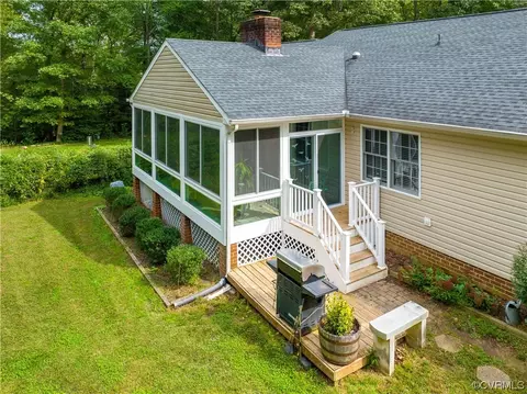 9270 Bailey Ln, Providence Forge, VA 23140 photo 7