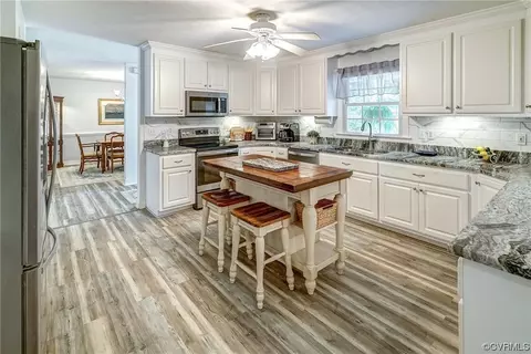 9270 Bailey Ln, Providence Forge, VA 23140 photo 16