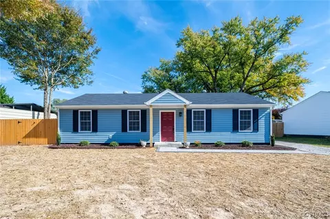 625 Cabin Creek Dr, Hopewell, VA 23860