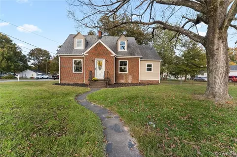 1501 Blackstone Ave, Hopewell, VA 23860