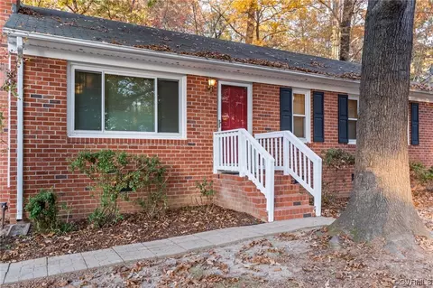 6010 Simplicity Ct, Chesterfield, VA 23832